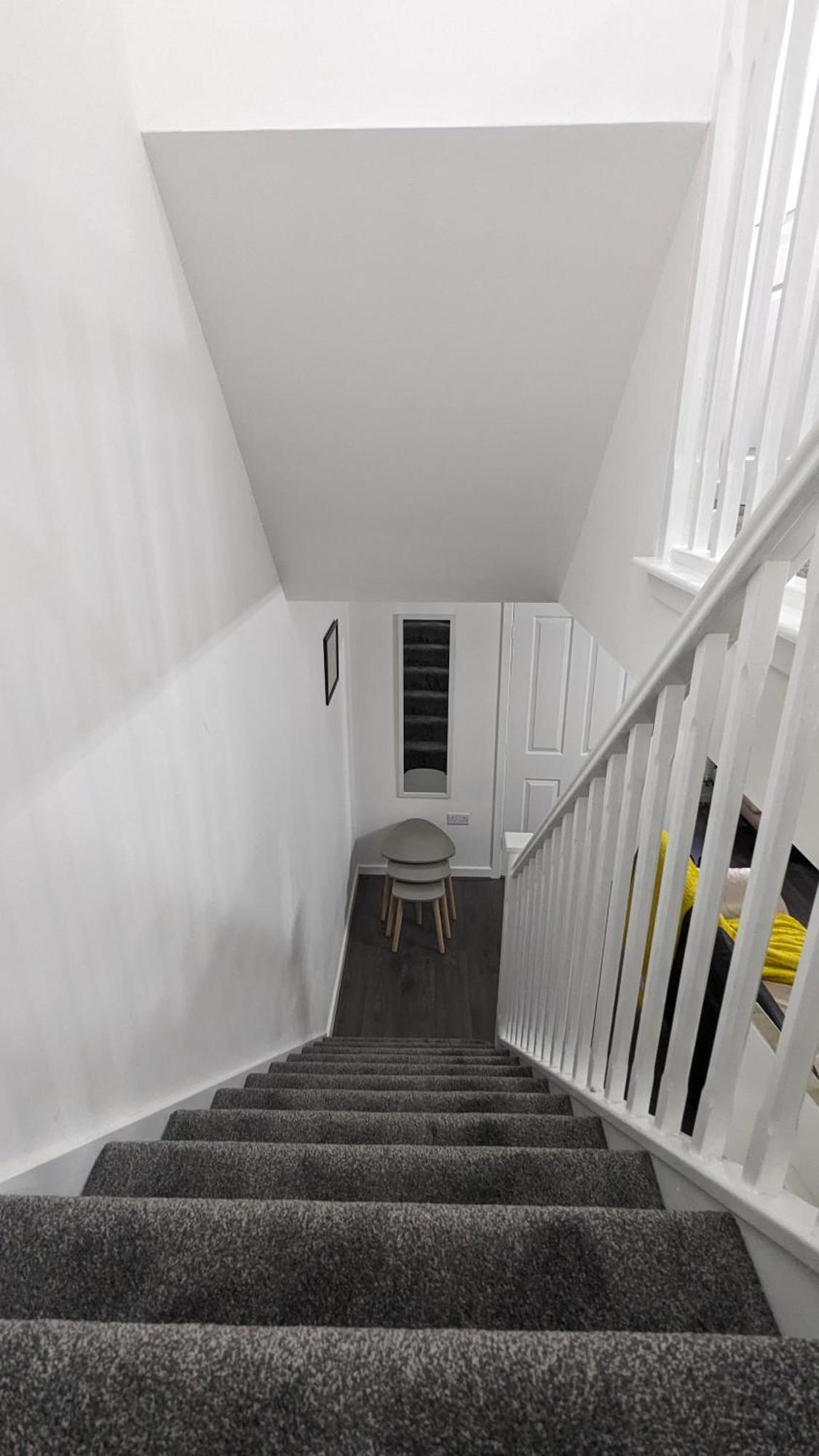 Clariturf - 4 Bedroom Semi - Private Parking Near Turf Moor, Town Centre, Transport And Motorway Links Next To Canal, 3 Parks And Lake - Sky And Netflix Burnley Bagian luar foto